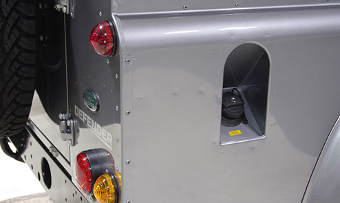 ディフェンダー110